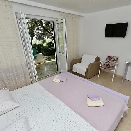 Pensjonat Ribicic Brela