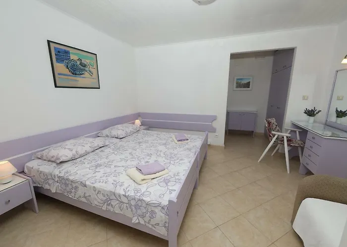 Ribicic Affittacamere Brela